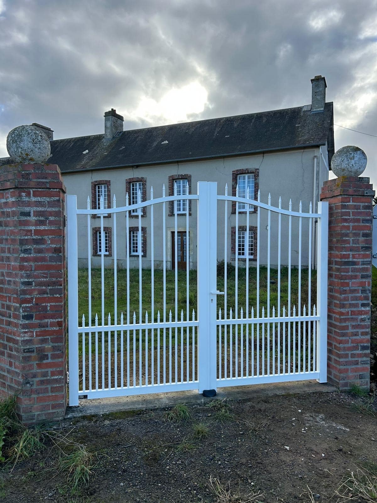 PORTAIL DUMESNIL
